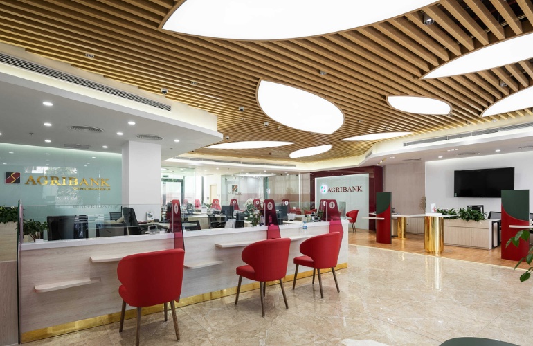 quầy giao dịch hiện đại của ngân hàng agribank